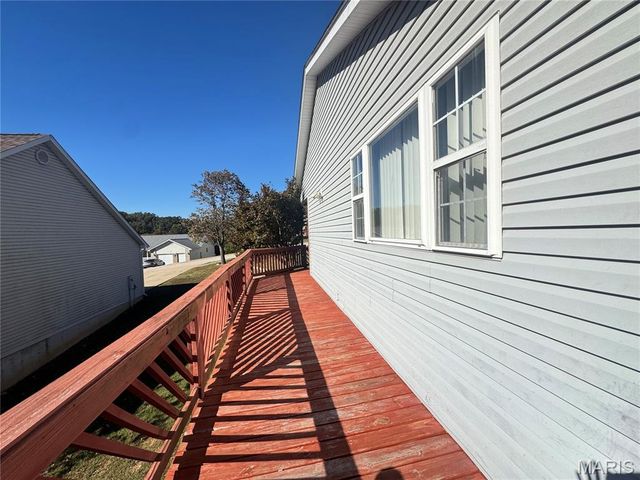 107 Birchtree, St Robert, MO 65584