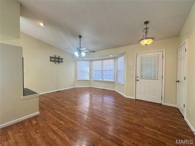 107 Birchtree, St Robert, MO 65584