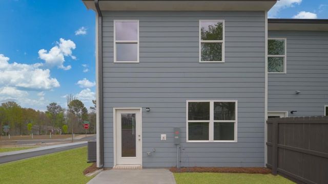 2031 Roseleigh Drive, Douglasville, GA 30134