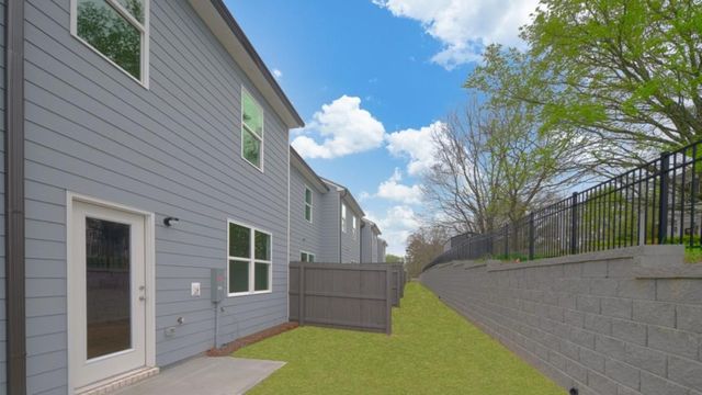 2031 Roseleigh Drive, Douglasville, GA 30134