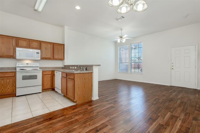 1727 Preston On The Lake Boulevard, Little Elm, TX 75068