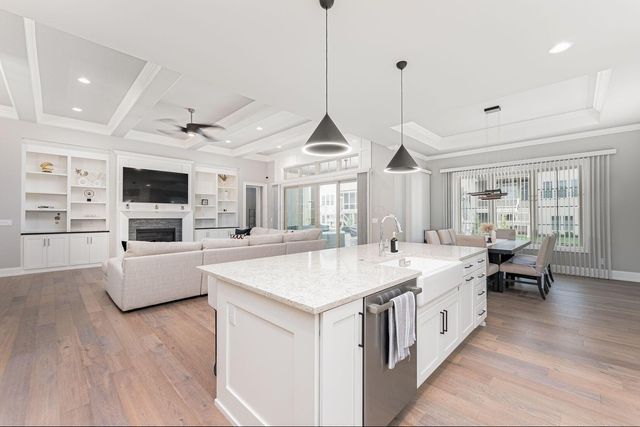 6096 Deer Bluff Place Place, Dublin, OH 43017