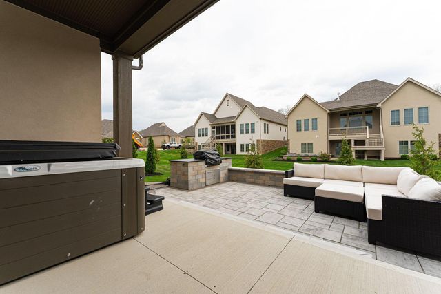 6096 Deer Bluff Place Place, Dublin, OH 43017