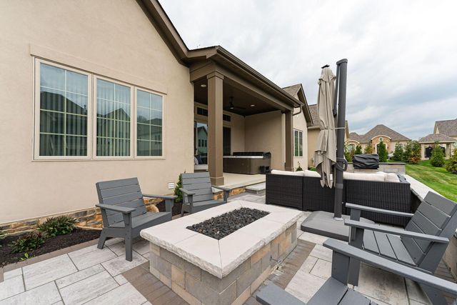 6096 Deer Bluff Place Place, Dublin, OH 43017