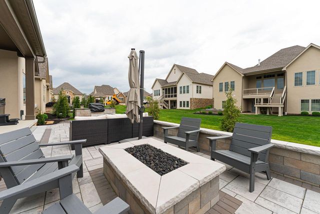 6096 Deer Bluff Place Place, Dublin, OH 43017