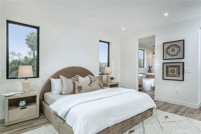 328 3rd Street, Huntington Beach, CA 92648
