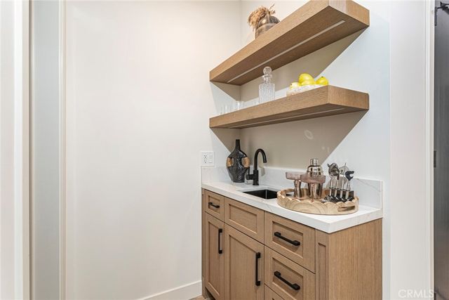 328 3rd Street, Huntington Beach, CA 92648