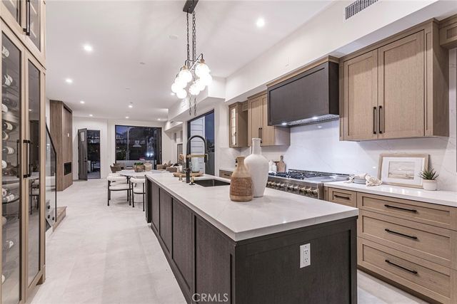 328 3rd Street, Huntington Beach, CA 92648
