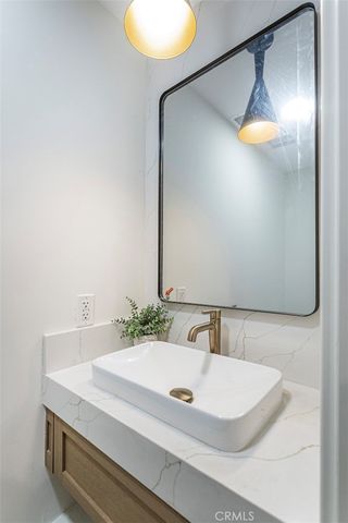 328 3rd Street, Huntington Beach, CA 92648
