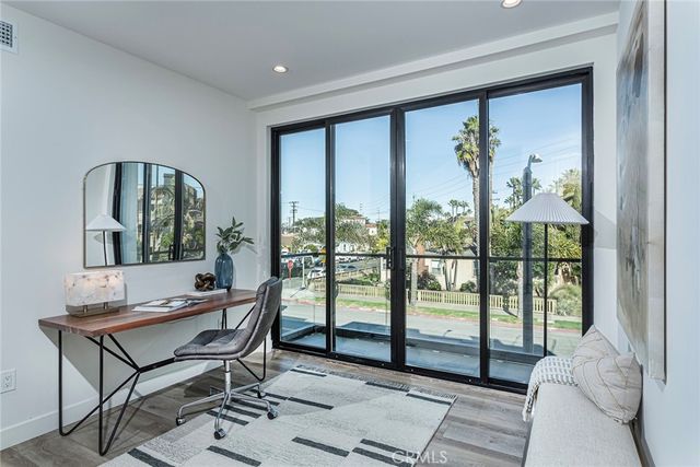 328 3rd Street, Huntington Beach, CA 92648