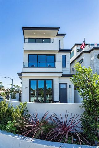 328 3rd Street, Huntington Beach, CA 92648