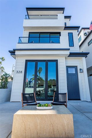 328 3rd Street, Huntington Beach, CA 92648