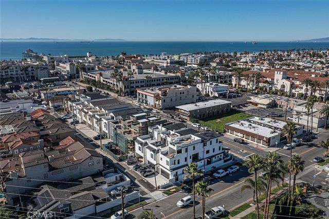 328 3rd Street, Huntington Beach, CA 92648