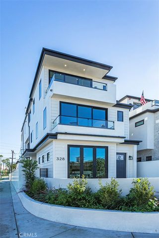 328 3rd Street, Huntington Beach, CA 92648