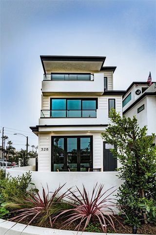 328 3rd Street, Huntington Beach, CA 92648