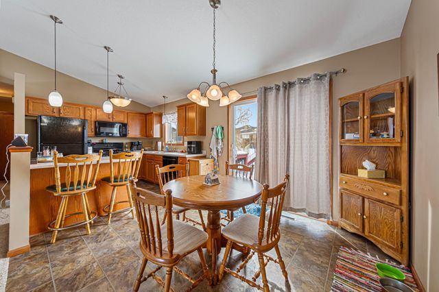 5779 Excalibur Court NW, Rochester, MN 55901