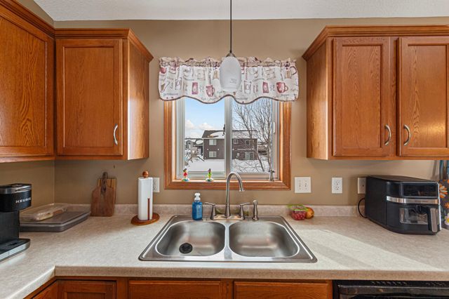 5779 Excalibur Court NW, Rochester, MN 55901