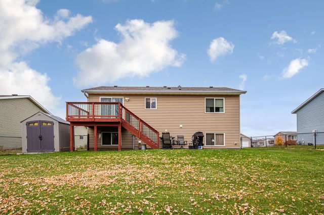 5779 Excalibur Court NW, Rochester, MN 55901