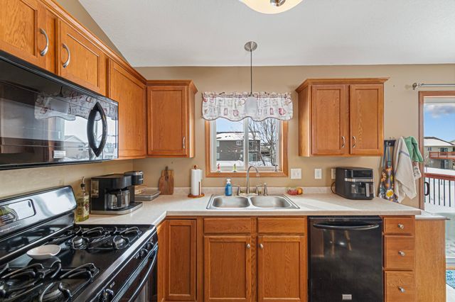 5779 Excalibur Court NW, Rochester, MN 55901