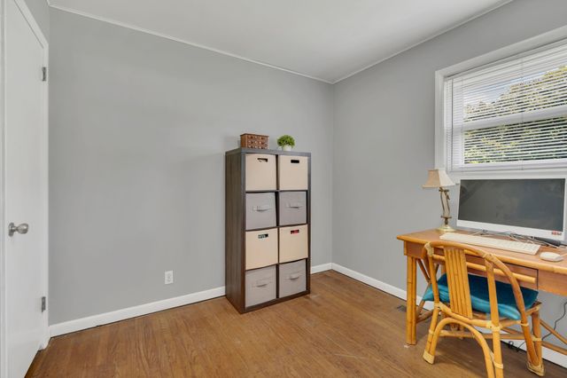 1827 Shelley St, Murfreesboro, TN 37129