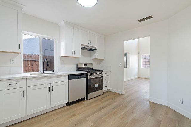 2501 Lock Ave, Sacramento, CA 95822