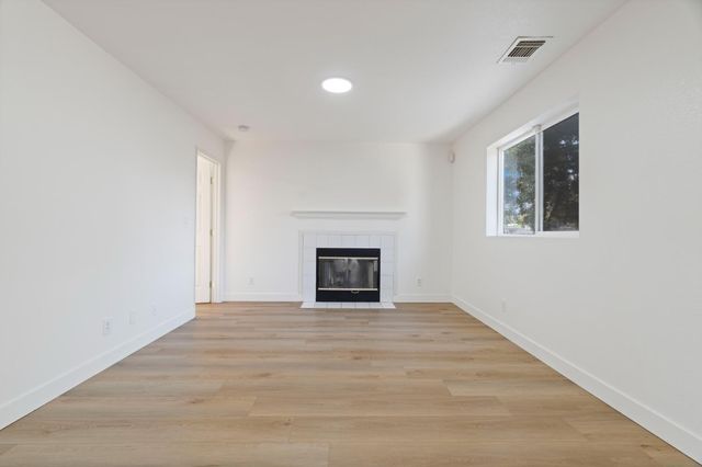 2501 Lock Ave, Sacramento, CA 95822