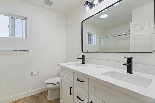 2501 Lock Ave, Sacramento, CA 95822