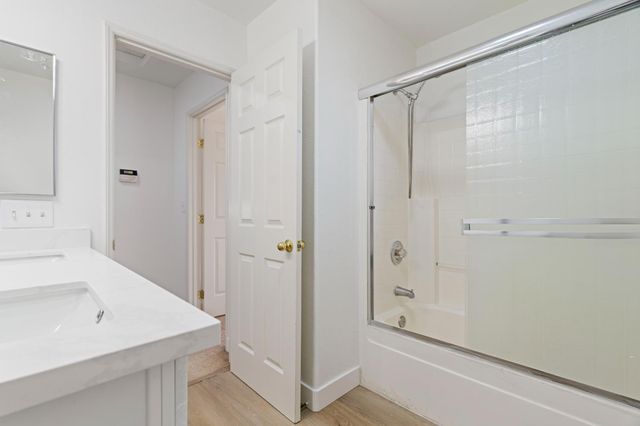 2501 Lock Ave, Sacramento, CA 95822