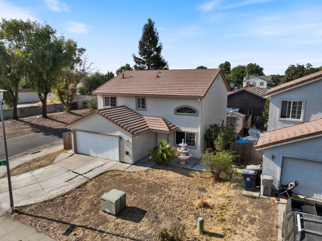 2501 Lock Ave, Sacramento, CA 95822