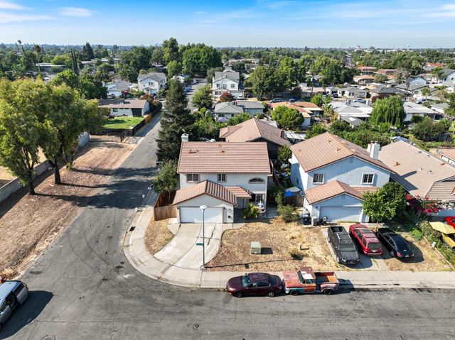 2501 Lock Ave, Sacramento, CA 95822