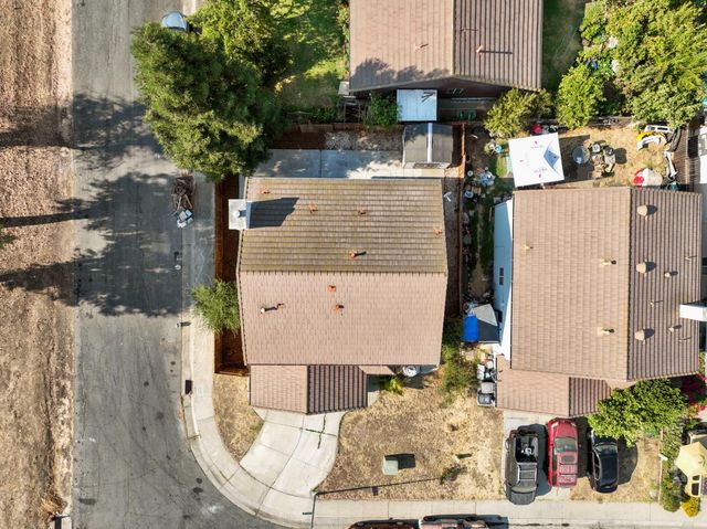 2501 Lock Ave, Sacramento, CA 95822