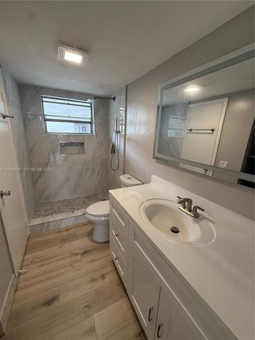 15600 NW 7th Ave 618, Miami, FL 33169