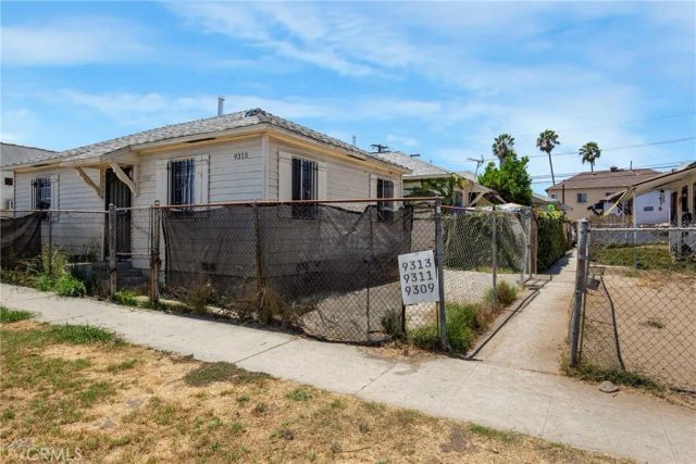9309 S Western Avenue, Los Angeles, CA 90047