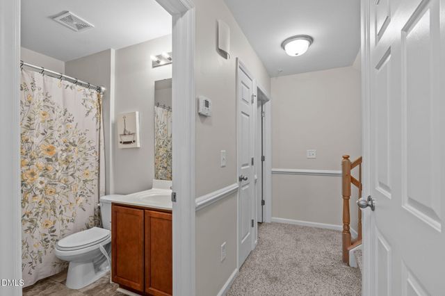 2120 Breezeway Dr Unit 104, Raleigh, NC 27614