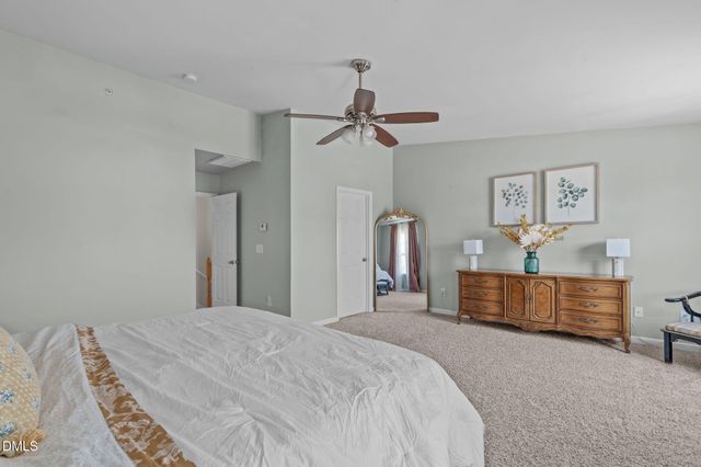 2120 Breezeway Dr Unit 104, Raleigh, NC 27614