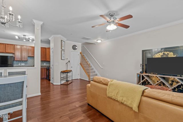 2120 Breezeway Dr Unit 104, Raleigh, NC 27614