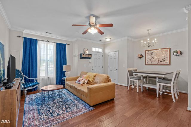 2120 Breezeway Dr Unit 104, Raleigh, NC 27614