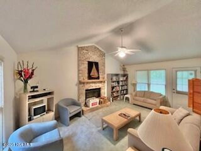 1587 Rosemond Drive, Greenville, NC 27834