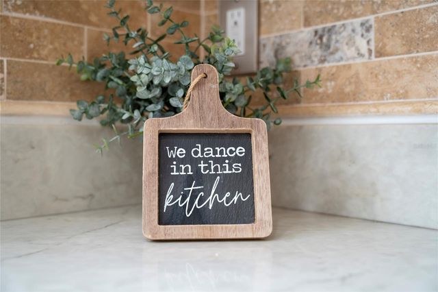 9915 KONA ISLE COURT, Orlando, FL 32817