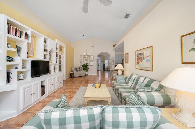 9915 KONA ISLE COURT, Orlando, FL 32817