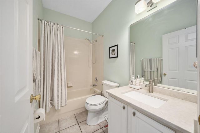 9915 KONA ISLE COURT, Orlando, FL 32817