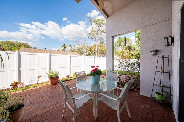 9915 KONA ISLE COURT, Orlando, FL 32817