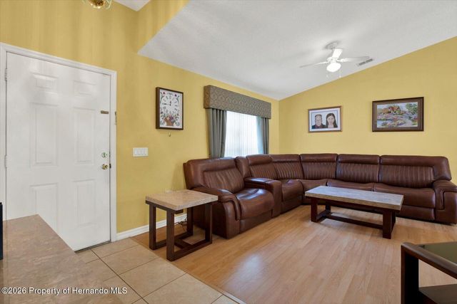 228 Cobblestone Drive, Spring Hill, FL 34606