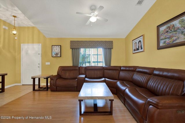 228 Cobblestone Drive, Spring Hill, FL 34606