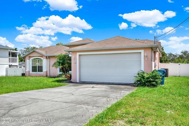 228 Cobblestone Drive, Spring Hill, FL 34606