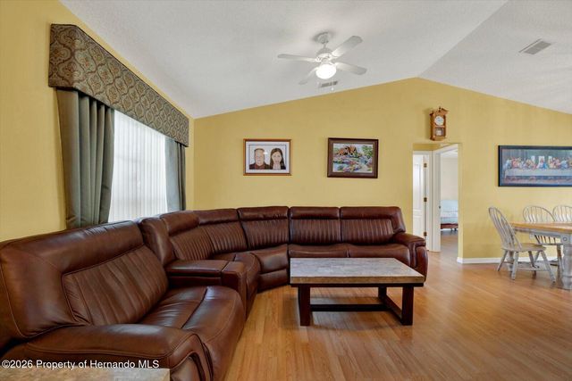 228 Cobblestone Drive, Spring Hill, FL 34606