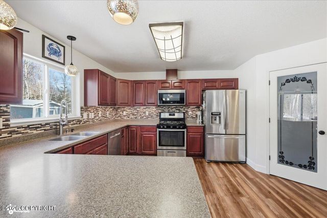 7803 E Aspen Ridge Road, Wasilla, AK 99654