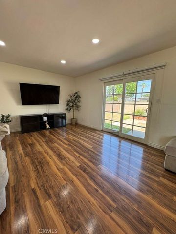 7900 La Habra, Buena Park, CA 90620