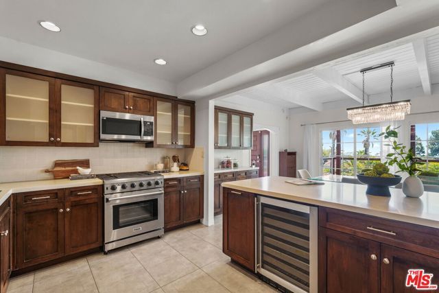 6609 Whitley Terrace, Los Angeles, CA 90068