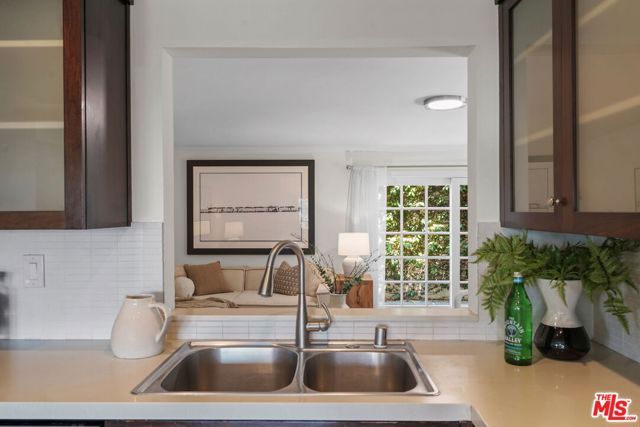 6609 Whitley Terrace, Los Angeles, CA 90068